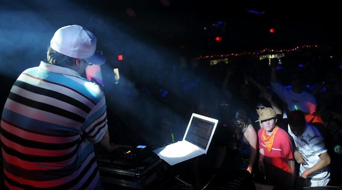 Pretty Lights 2009