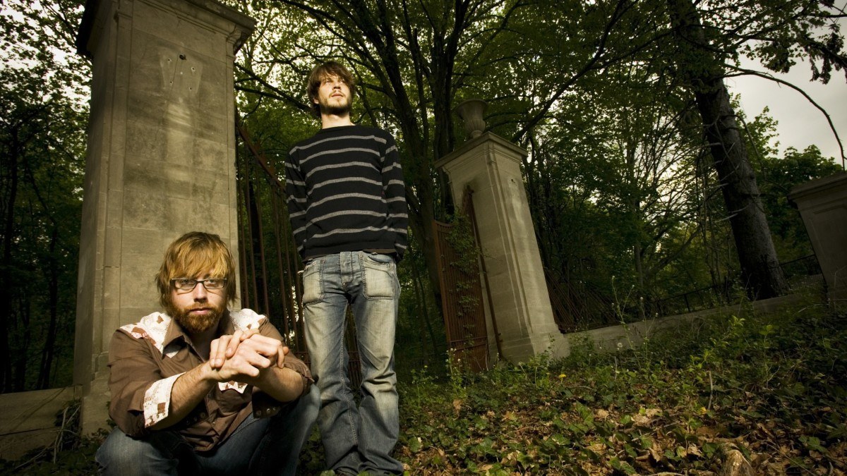 Benevento Russo Duo Reissues 'Play Pause Stop' & 'Best Reason To Buy The Sun'