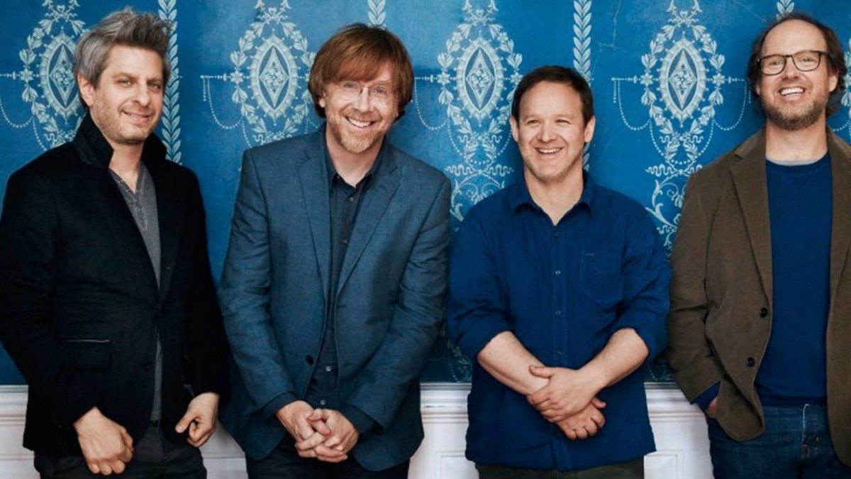 Phish Delivers Barn Burner At Blossom - Setlist & The Skinny