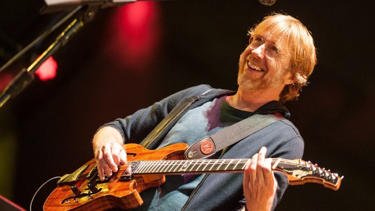 Stream Isolated Tracks Of Phish Performing 'Chalk Dust Torture' In Ann Arbor 1994