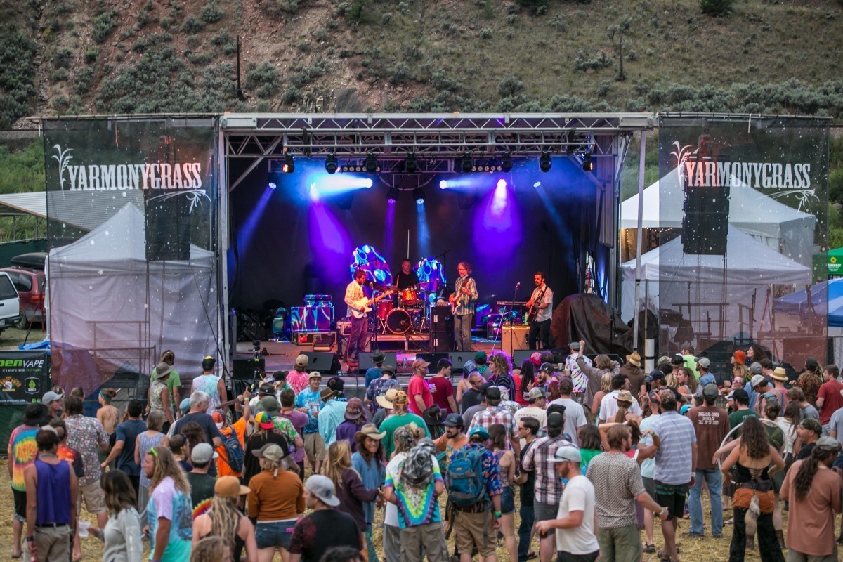 YarmonyGrass Rebel Alliance ©2015 ShowLove Media || All rights reserved || Photo by John-Ryan Lockman