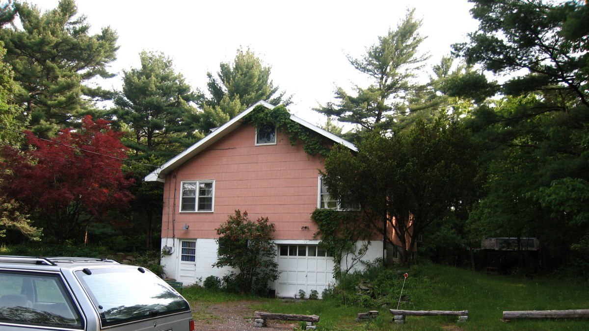 Bob Dylan & The Band Clubhouse Big Pink Available For Rent