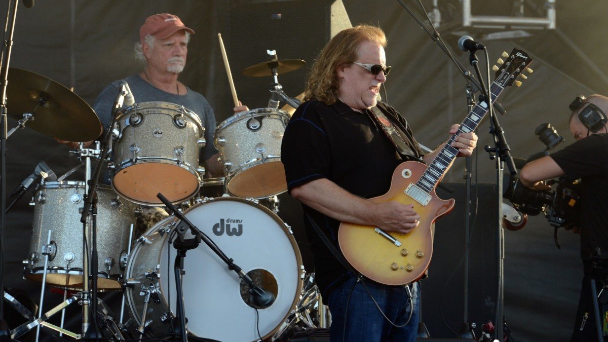 Warren Haynes & Eric Krasno Guest With Billy & The Kids At Gathering Of The Vibes