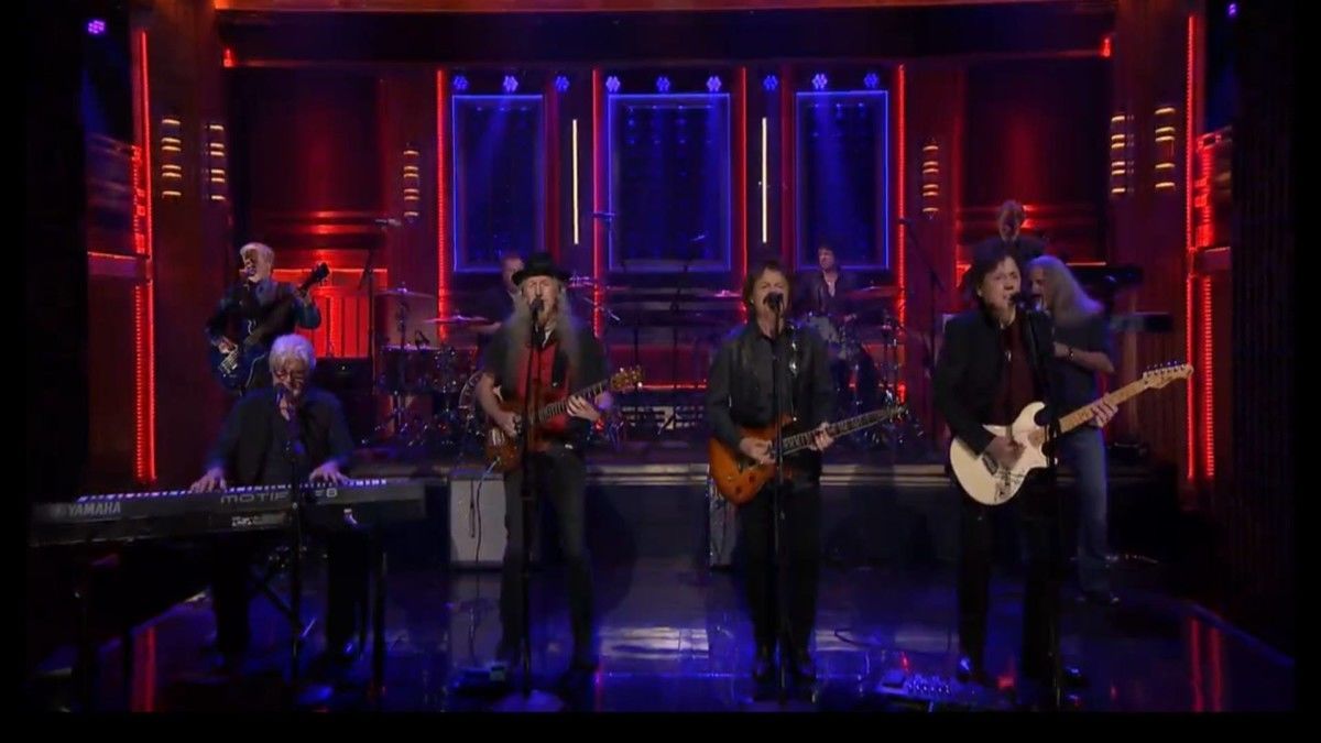 The Doobie Brothers & Michael McDonald Team Up On 'The Tonight Show'