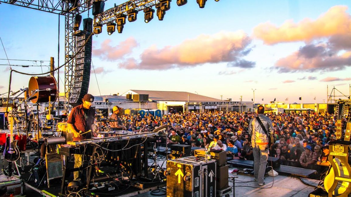 Photos: moe. Jams On 'Dark Star' In Asbury Park