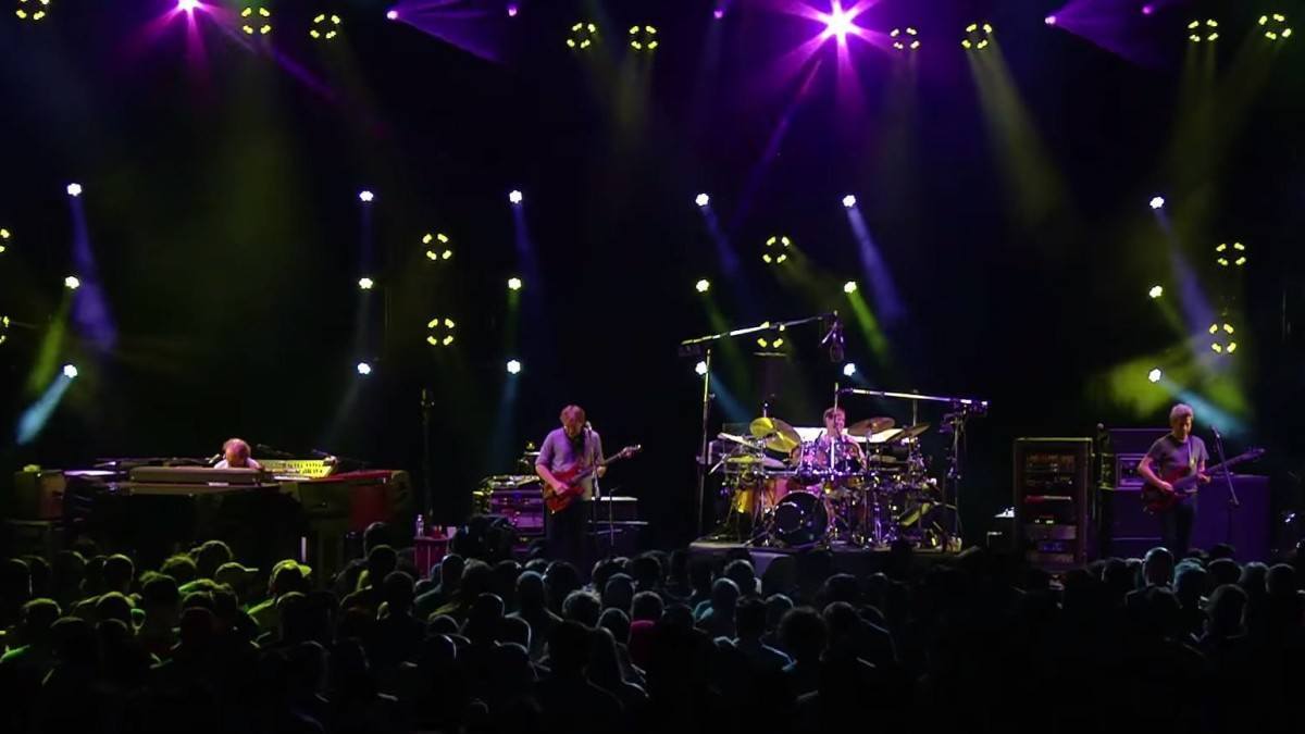 Phish Shares Footage Of 'Scents & Subtle Sounds' Bust Out