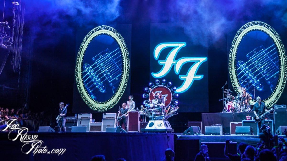 Foo Fighters Welcome Gary Clark Jr. & Perry Farrell