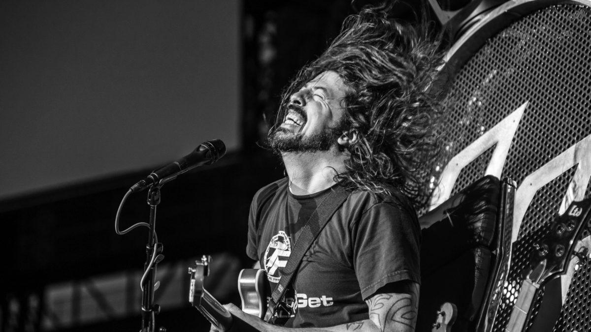 Foo Fighters Welcome Jack Black, Haim & Stevie Nicks