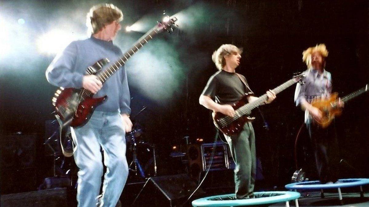 Mike Gordon Remembers Phil Lesh & Discusses Phish's 'Box Of Rain' Cover