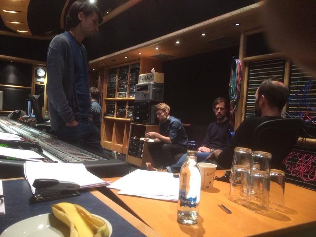 Radiohead Studio Twitter Robert Ziegler
