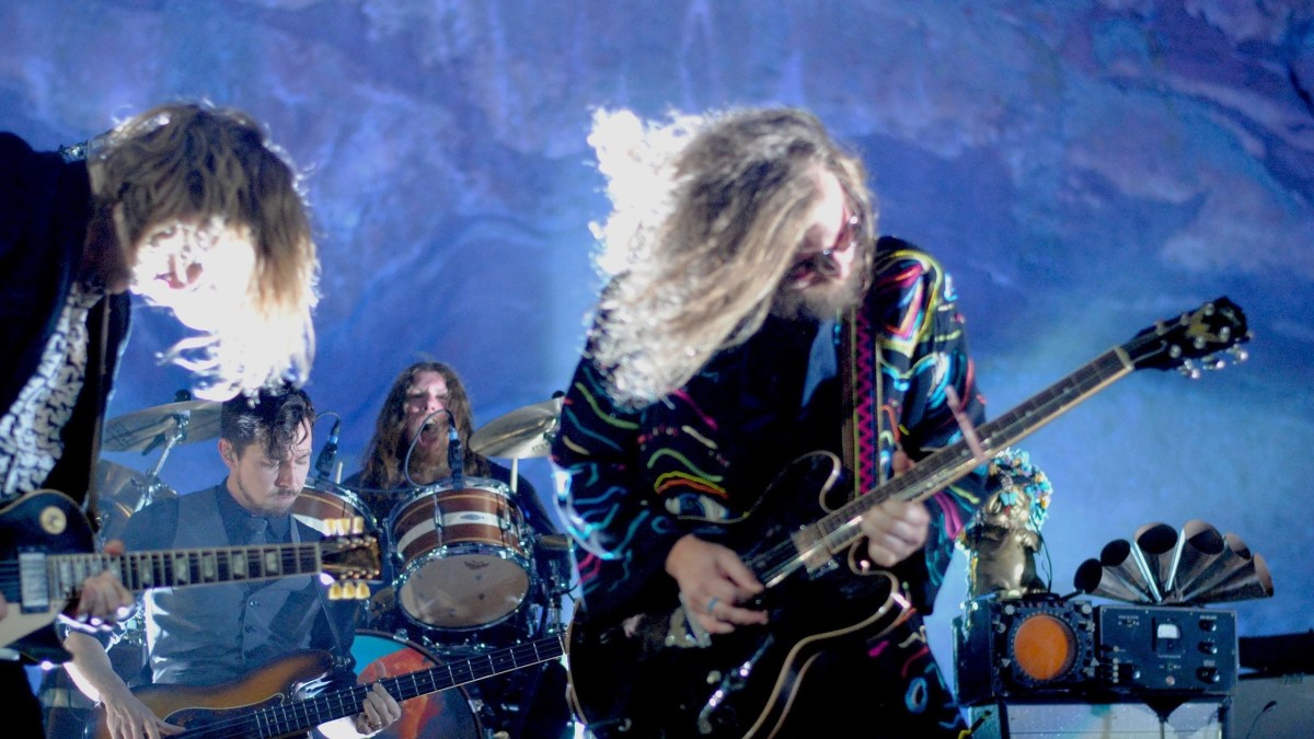 Full Show Audio: My Morning Jacket Welcomes Johnny Quaid & Covers Prince At Red Rocks