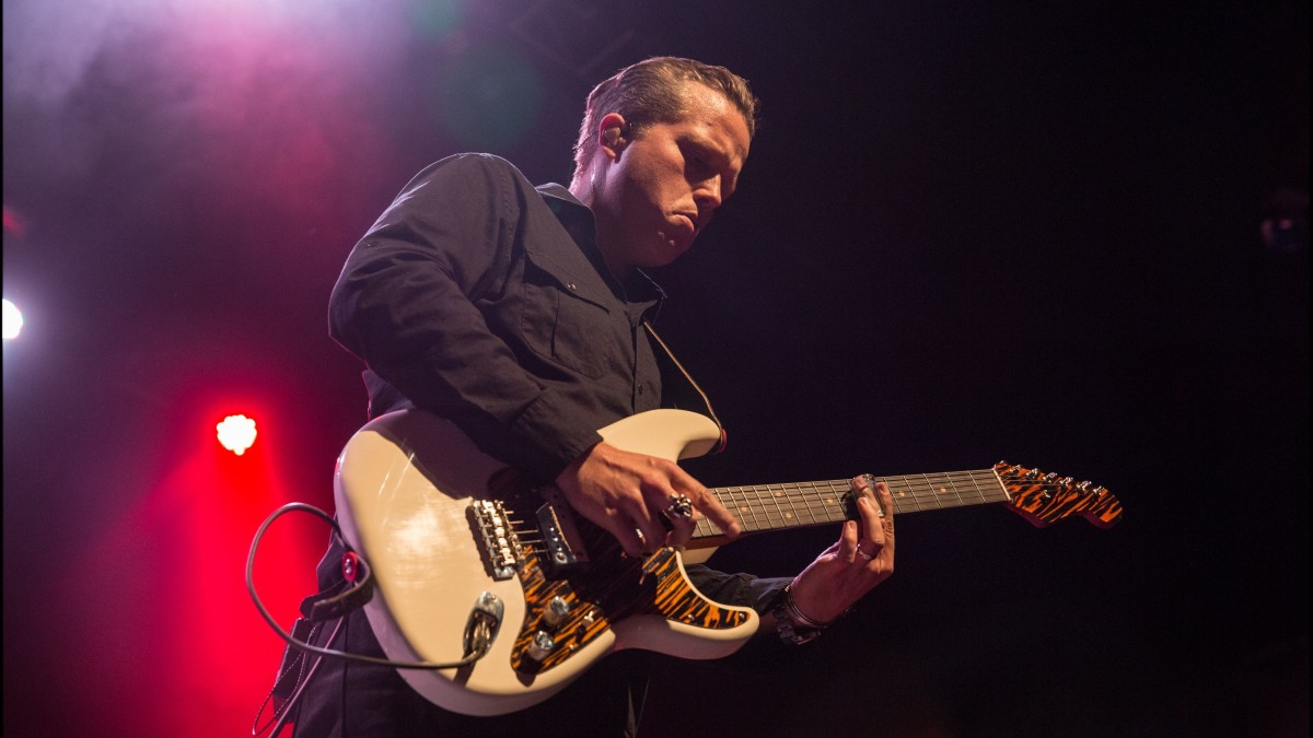 Jason Isbell & Damien Jurado Team Up At Oakland's Fox Theater