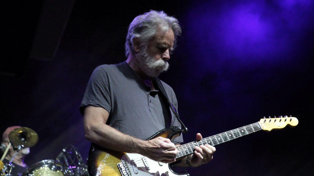 Bob Weir Joins Wilco For ‘St. Stephen’ In 2013