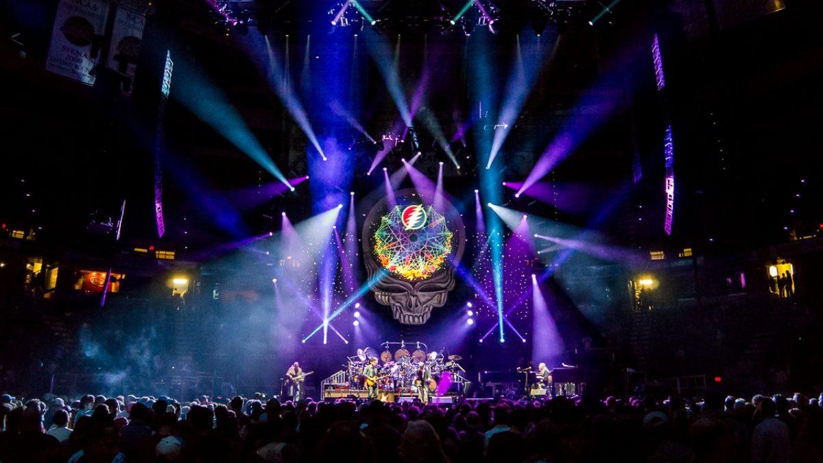 Review & Photos: Dead & Company Kick Off Tour In Albany