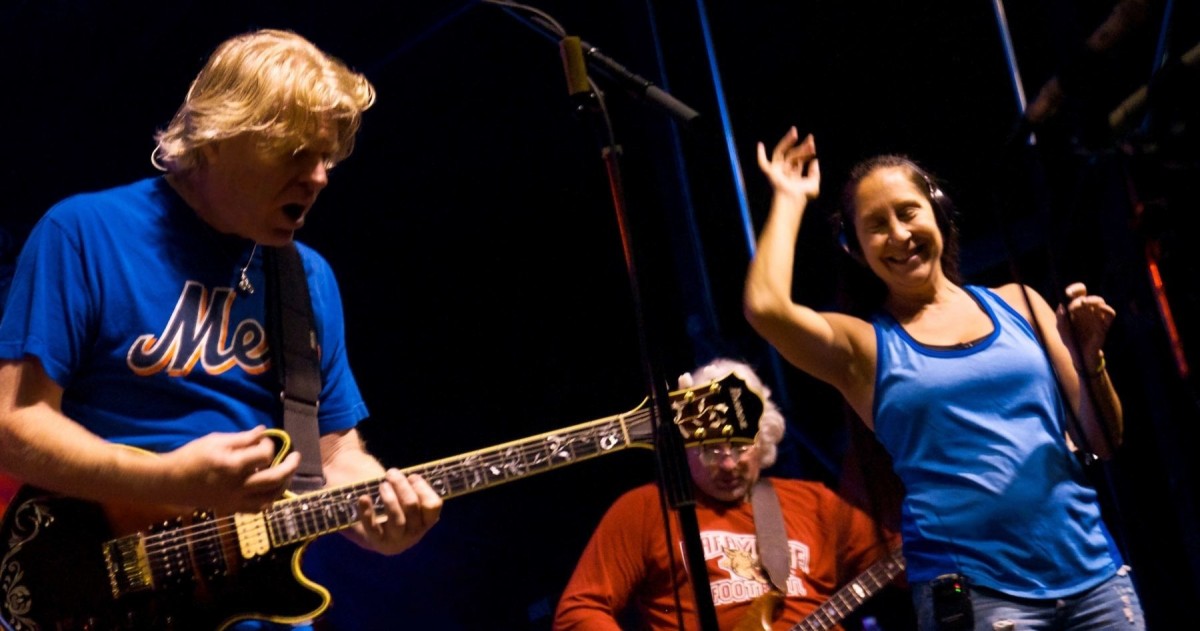 Dark Star Orchestra Somo Mountain Village Suzy Perler Crop