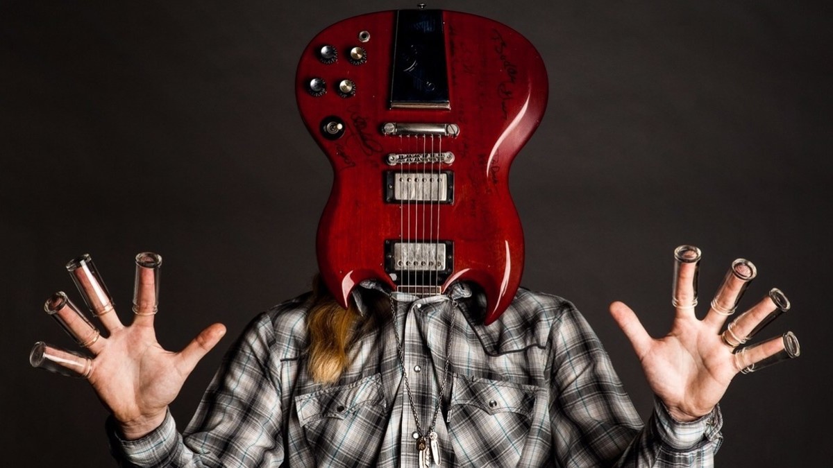Photographer Michael Weintrob Launches Campaign For 'InstrumentHead' Book