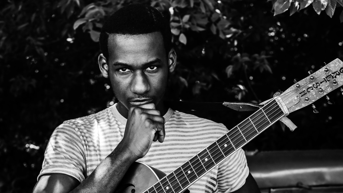 Leon Bridges Confirms Spring Tour 2016