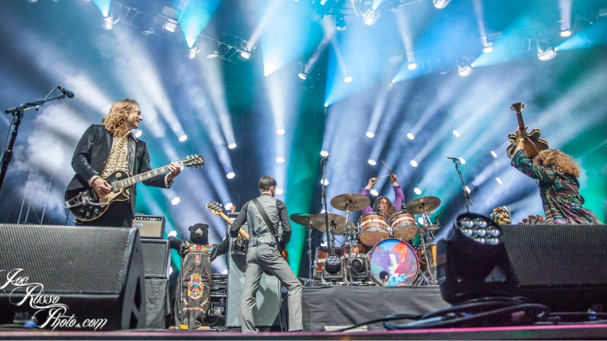 My Morning Jacket Busts Out The Velvet Underground Cover