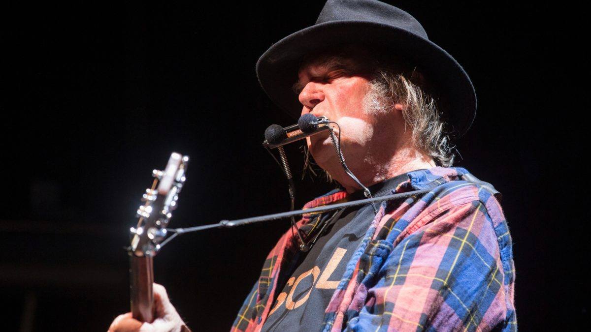 Neil Young Busts Out Song In Sweden After 13 Years On The Shelf