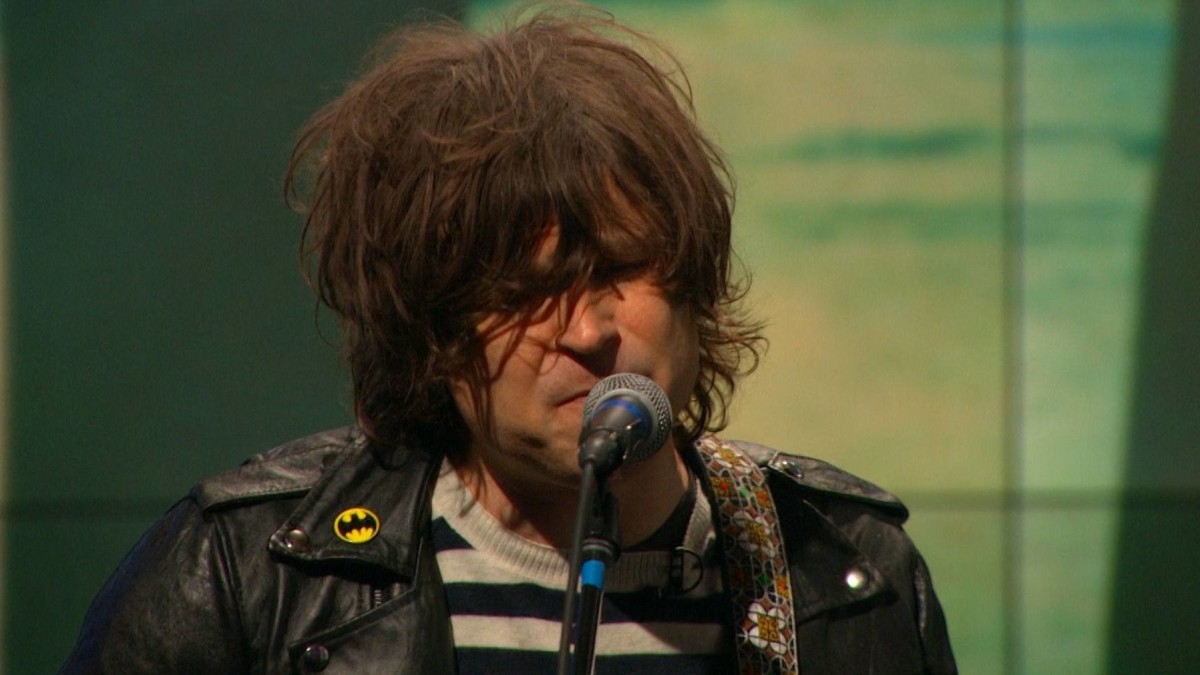 Ryan Adams Covers Taylor Swift On 'The Daily Show'