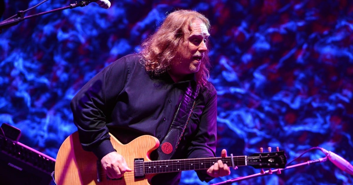 Warren Haynes Live Ashes & Dust Adam McCullough Crop