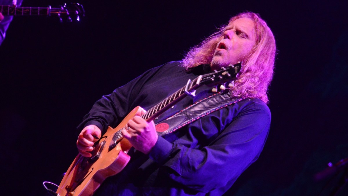 Warren Haynes To Appear On 'Conan'
