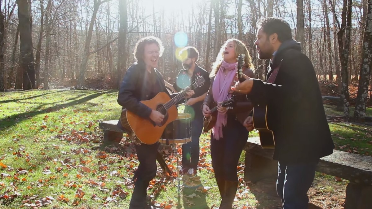 Amy Helm & Handsome Strangers 'Atlantic City' Garden Sessions