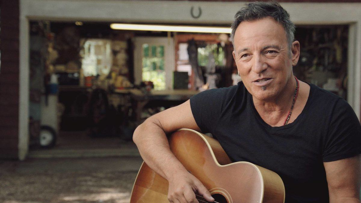 Bruce Springsteen Plays Surprise Set At The White House