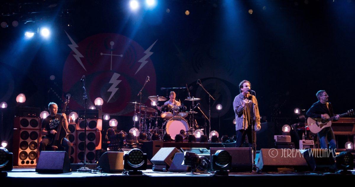 Pearl Jam Crop J Williams 6
