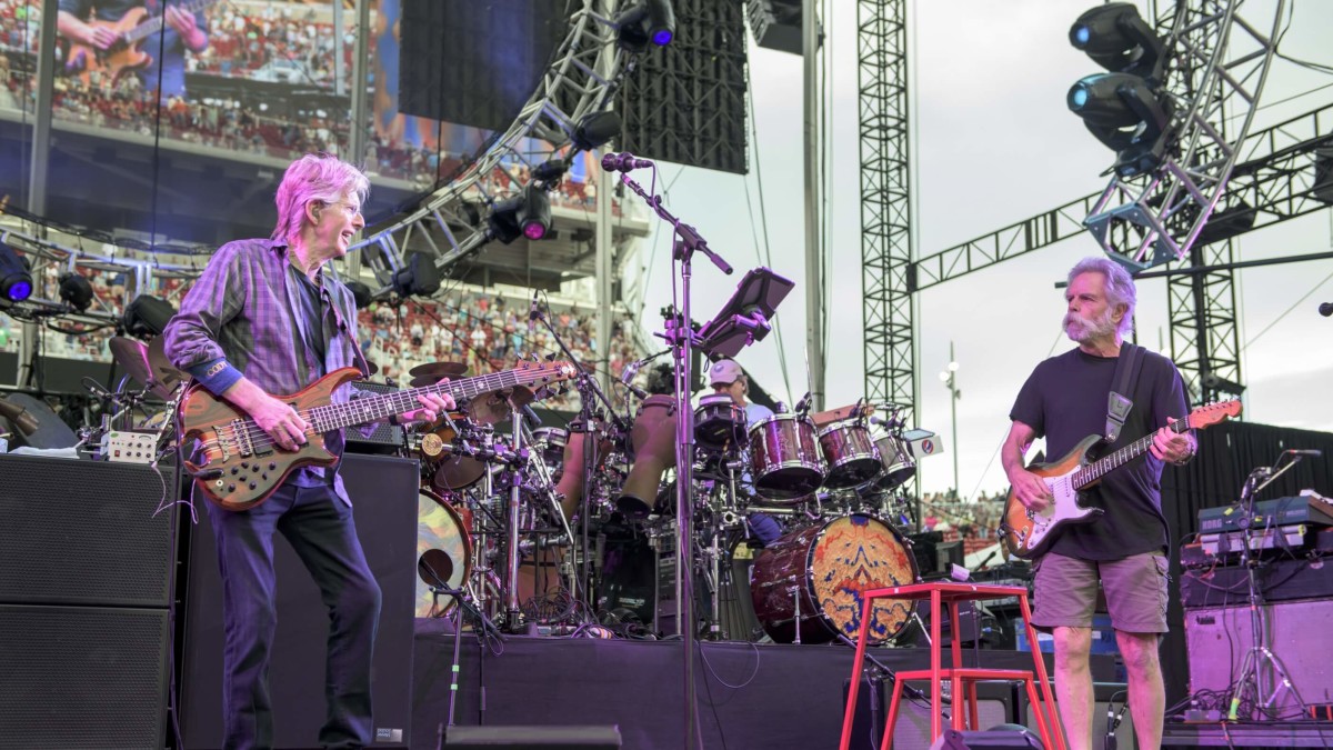 Bob Weir & Phil Lesh Share Stage With Midnight North