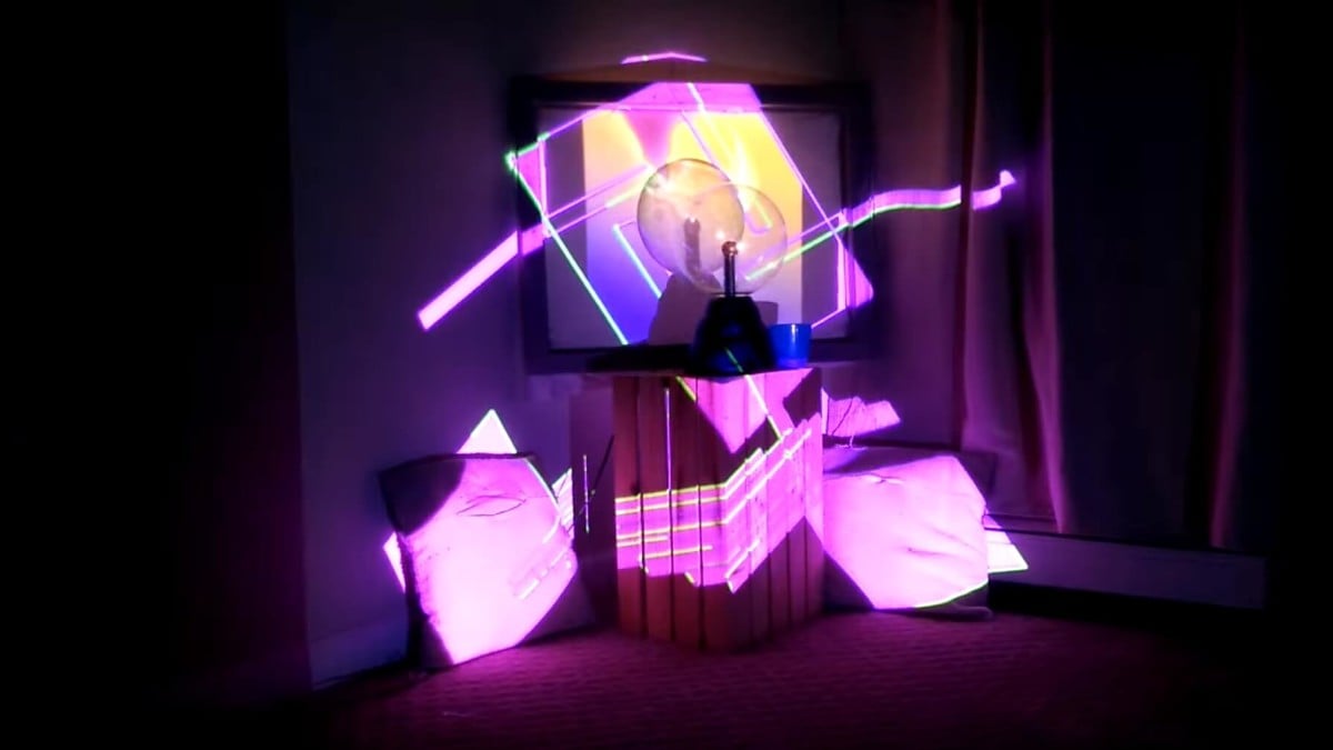 Homemade Phish 'Roggae' Remix Light Show