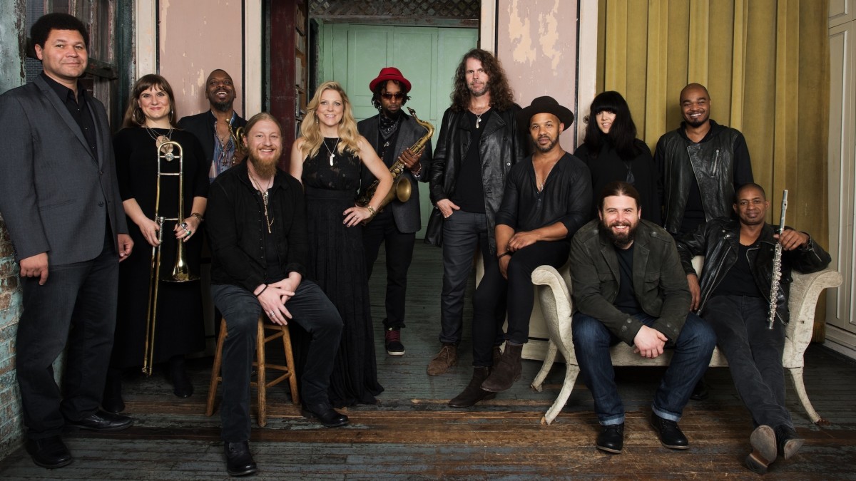 Tedeschi Trucks Band Announces New Album 'Let Me Get By'