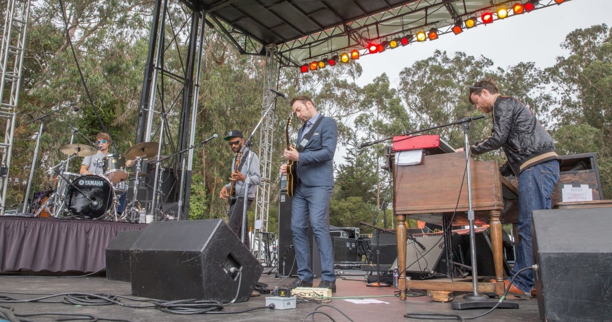 The New Mastersounds Munksgard Crop