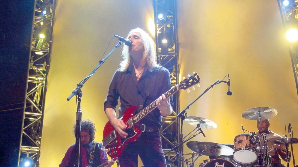 Tom Petty & The Heartbreakers Play Surprise Set In Los Angeles