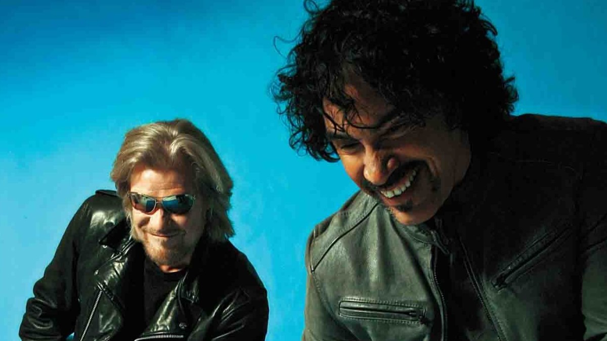 How Daryl Hall & John Oates Met In An Elevator Fleeing For Their Lives