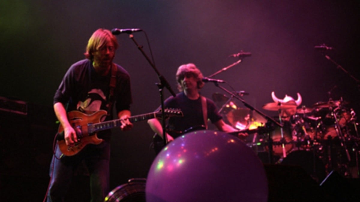 Phish Covers Dark Side Of The Moon In Utah In 1998