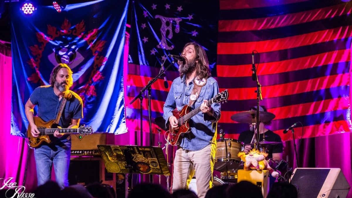 Chris Robinson Brotherhood Debuts Three In Petaluma Including Prince Cover