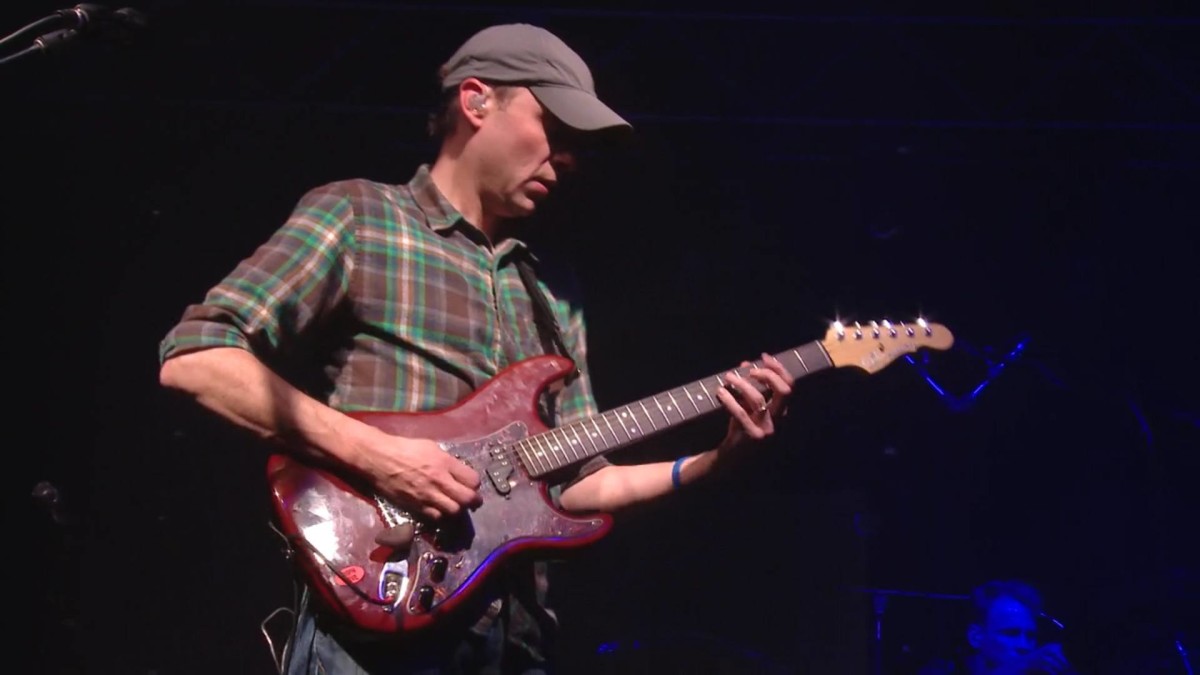 Jake Cinninger Umphrey's McGee Denver Night 1 Screengrab