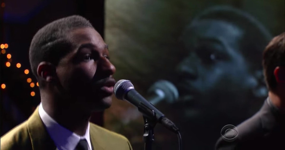 Leon Bridges The Late Show With Stephen Colbert Screengrab Crop