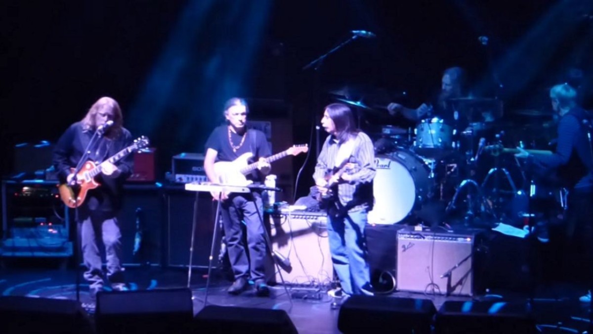 Gov't Mule Welcomes Many Guests To Begin Beacon Run