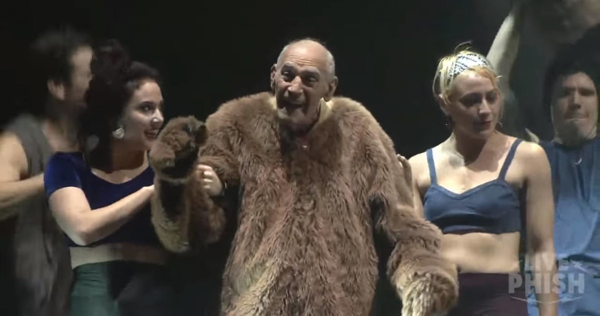 Abe Vigoda Phish Screengrab Crop
