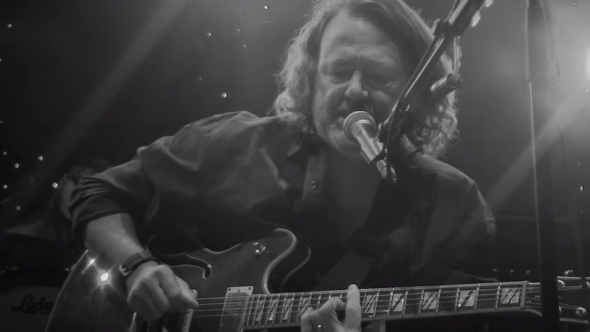 Pro-Shot: Widespread Panic Debuts ‘Hallelujah’ On New Year’s Eve