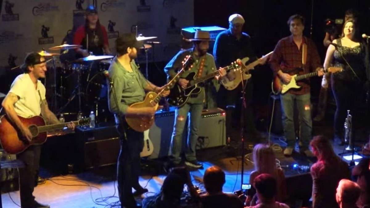 Pro-Shot: Jake Peavy Teams With Jackie Greene & Friends On 'Sugaree'
