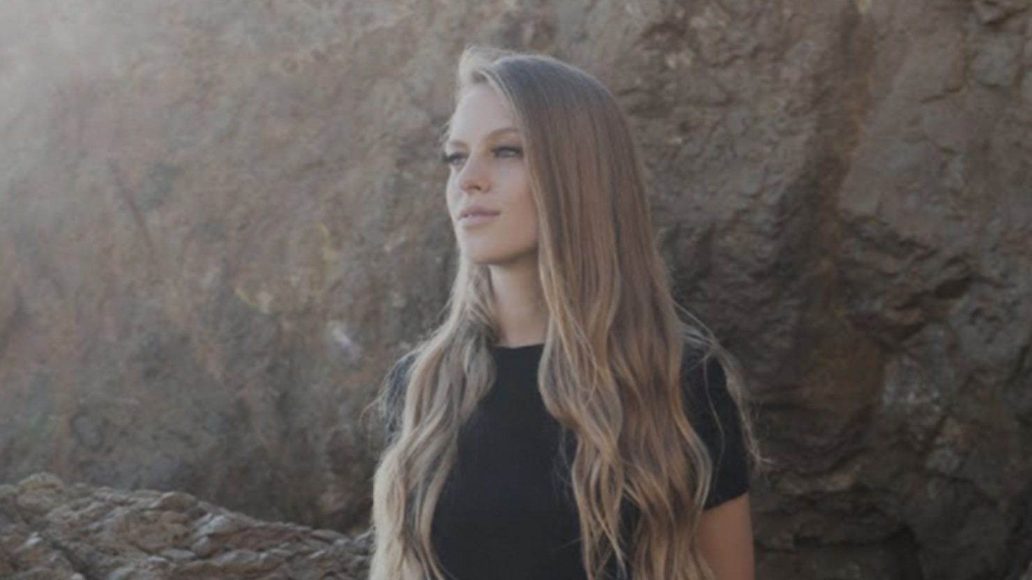 Nora En Pure