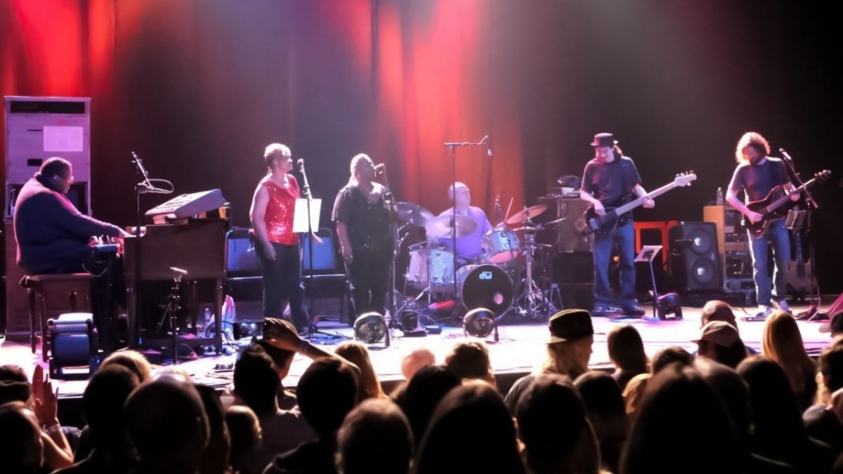 Photos & Videos: Melvin Seals & JGB With John Kadlecik & Gloria Jones In San Francisco