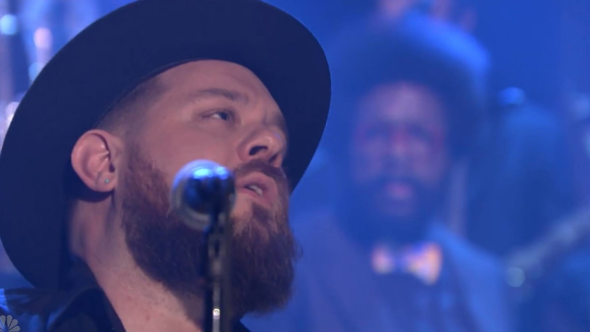 Nathaniel Rateliff & The Night Sweats Appear On ‘Tonight Show’