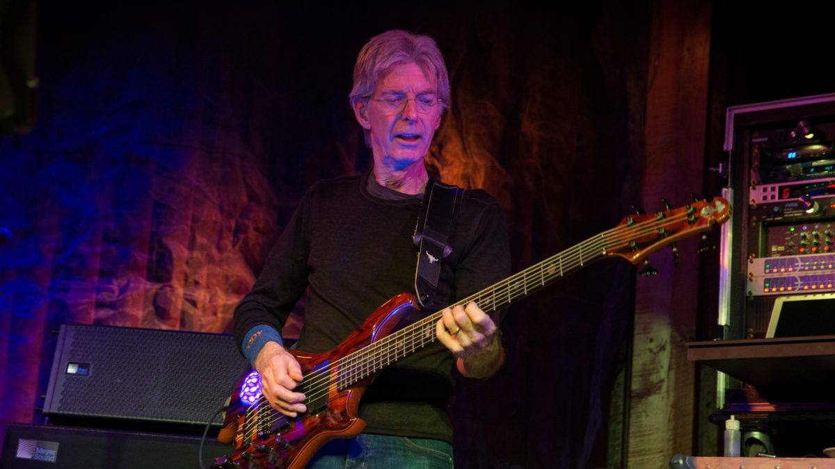 Phil Lesh To Host Advent Concert At Terrapin Crossroads