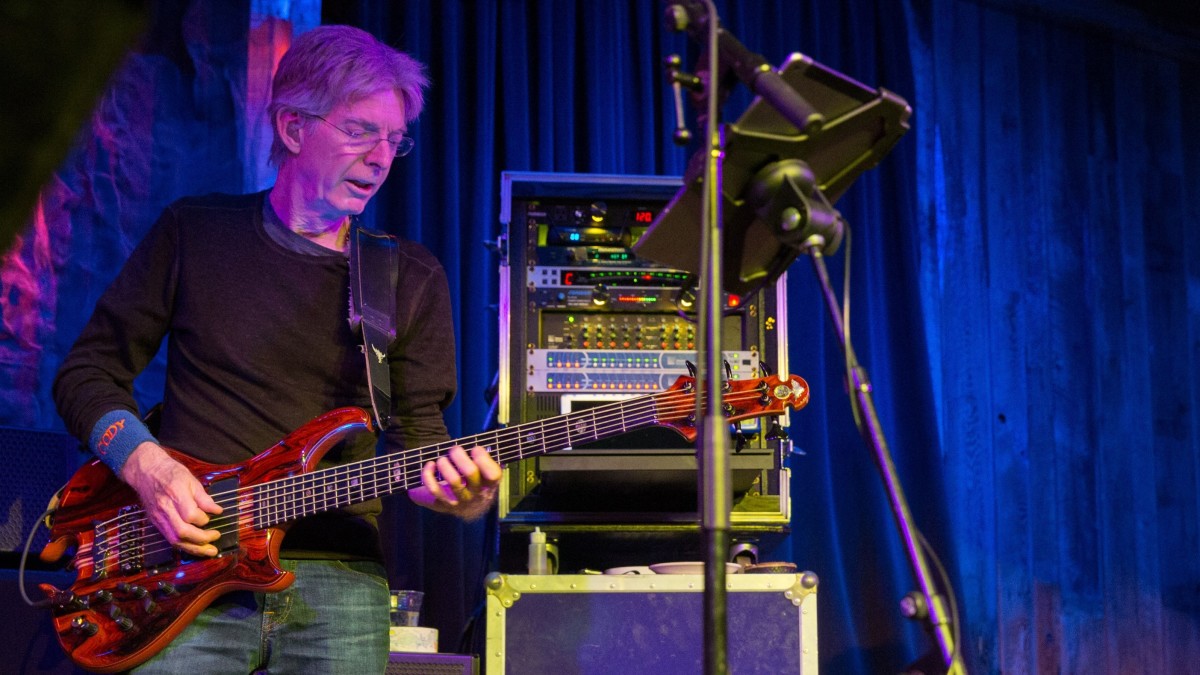 Phil Lesh & Friends Plays Surprise 1988 Set At Terrapin Crossroads