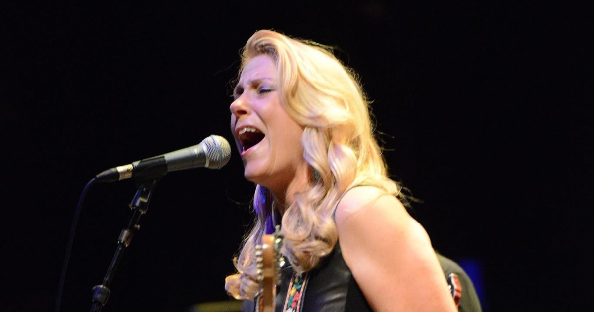 Susan Tedeschi McCullough Crop