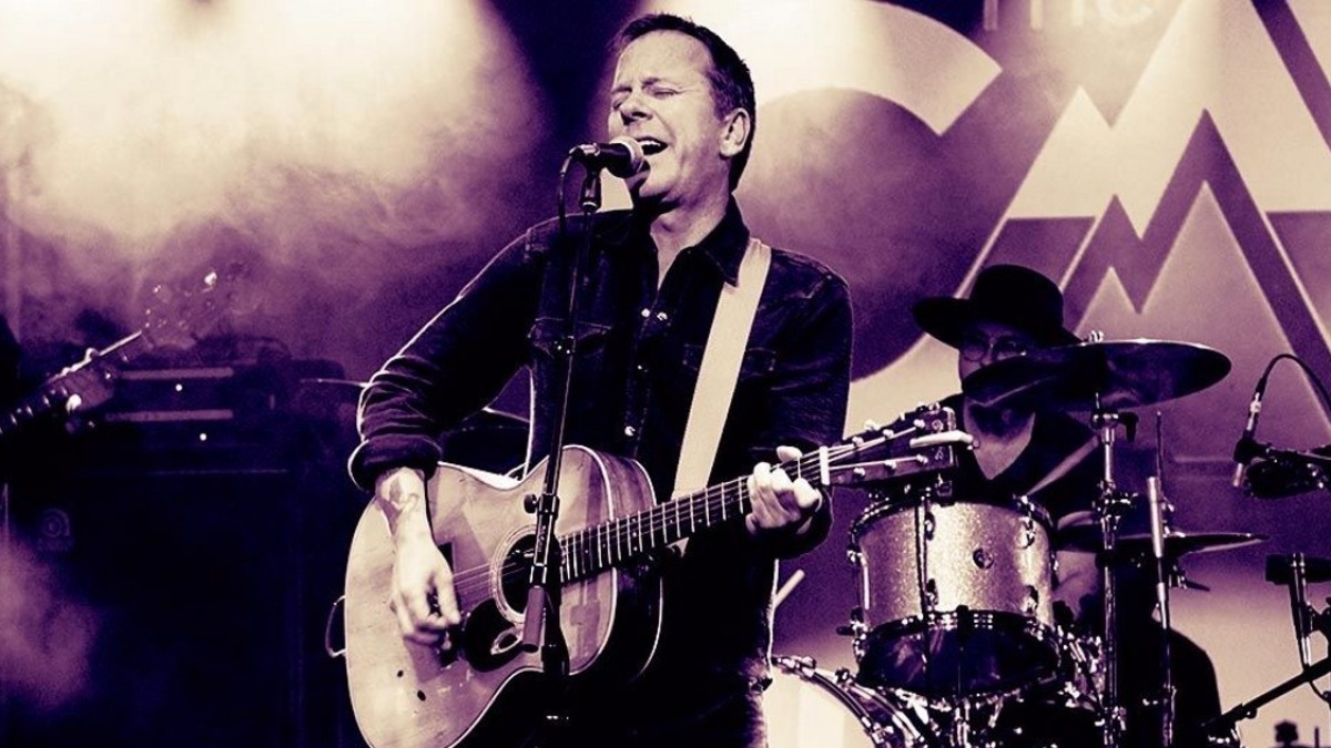 Kiefer Sutherland & Band To Play Terrapin Crossroads